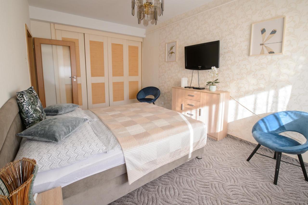 אגר Lujzi Apartman מראה חיצוני תמונה