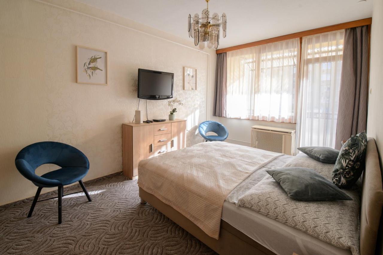 אגר Lujzi Apartman מראה חיצוני תמונה